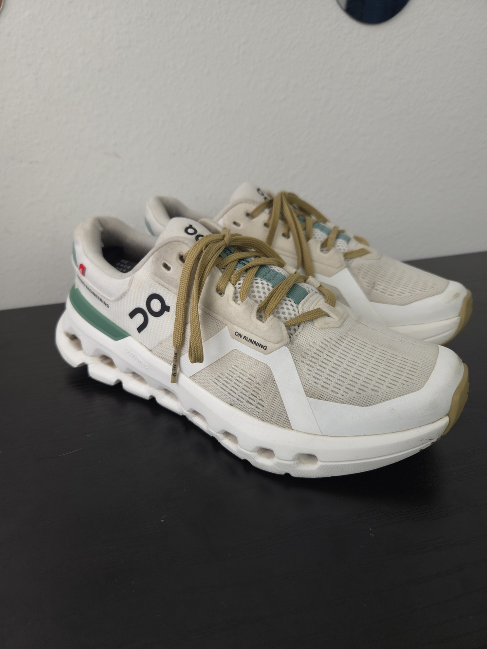 On Running Cloudrunner 2 Undyed Green White Women’s Size 7 3WE10132404 Walking